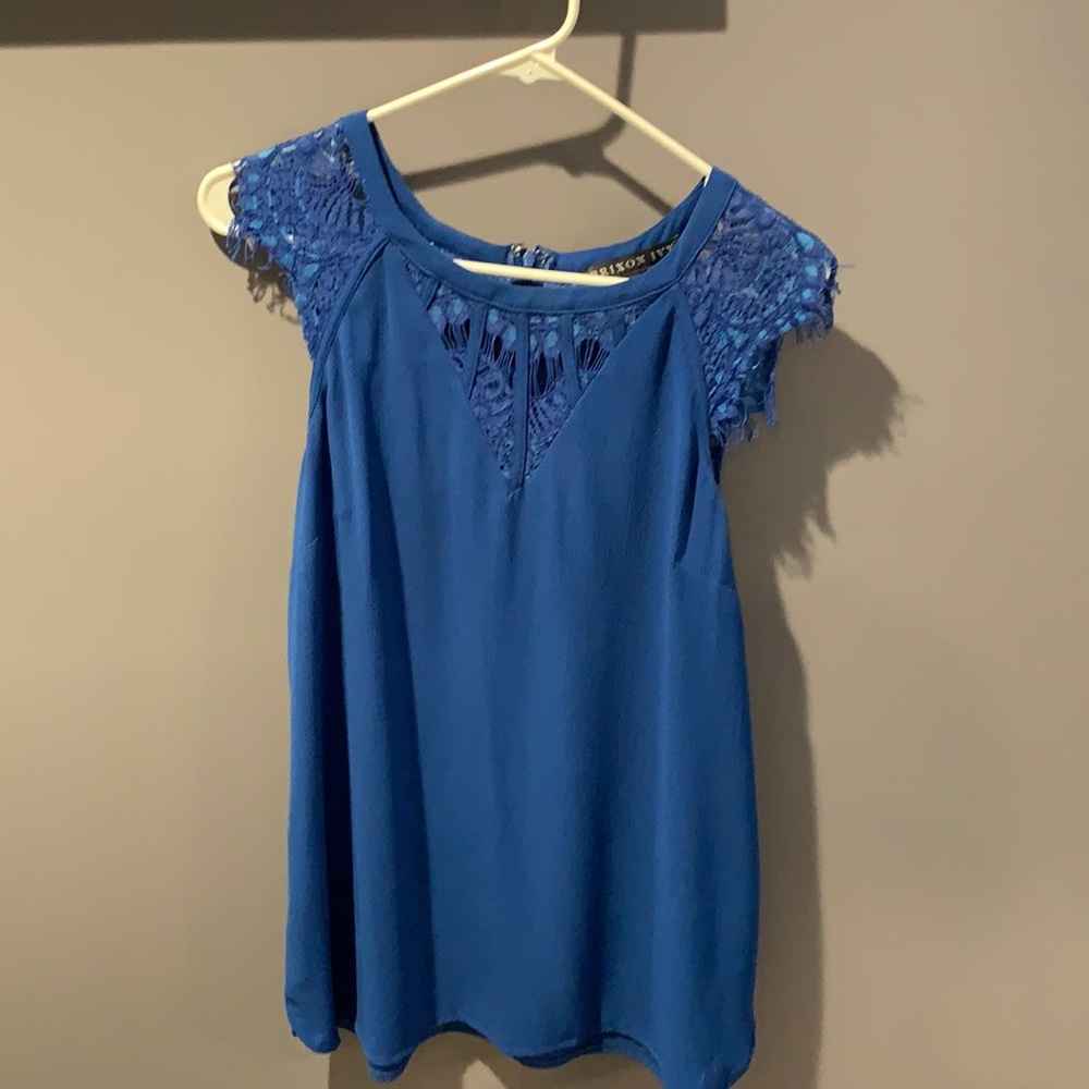 Lace top